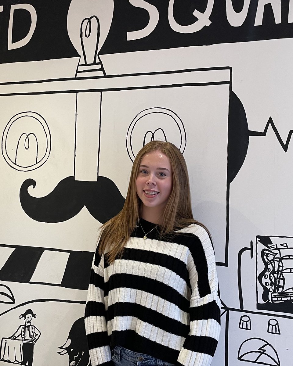 sixredsquares tweet media