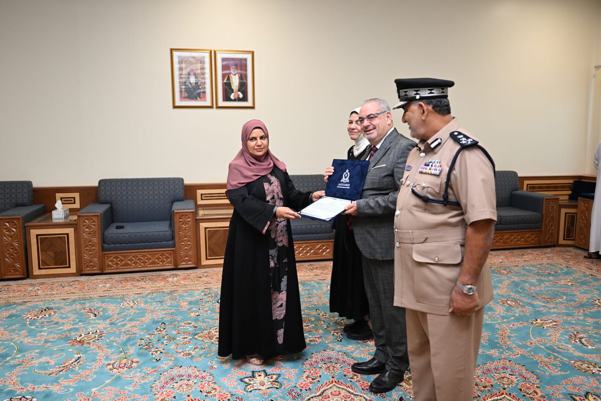 OmanRoadSafety1's tweet photo. ضمن جهود التكامل الوطني والدولي في مجال السلامة المرورية، شاركت الجمعية في أعمال ورشة العمل التي نظمتها شرطة عُمان السلطانية، بالتعاون مع منظمة الصحة العالمية وبمشاركة جهات حكومية وغير حكومية، بهدف دعم وتوثيق مبادرات سلطنة عُمان في مجال السلامة على الطرق https://t.co/V3XtOuSqQz