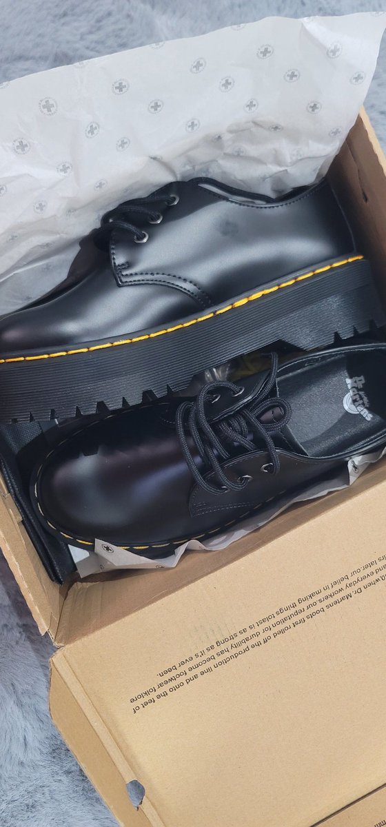 RareDiamomd3's tweet photo. I have these Dr Martens for sale, size 7 going at 300k only. 

Rt buyer might be on your TL https://t.co/Cv9N7jF3Zo