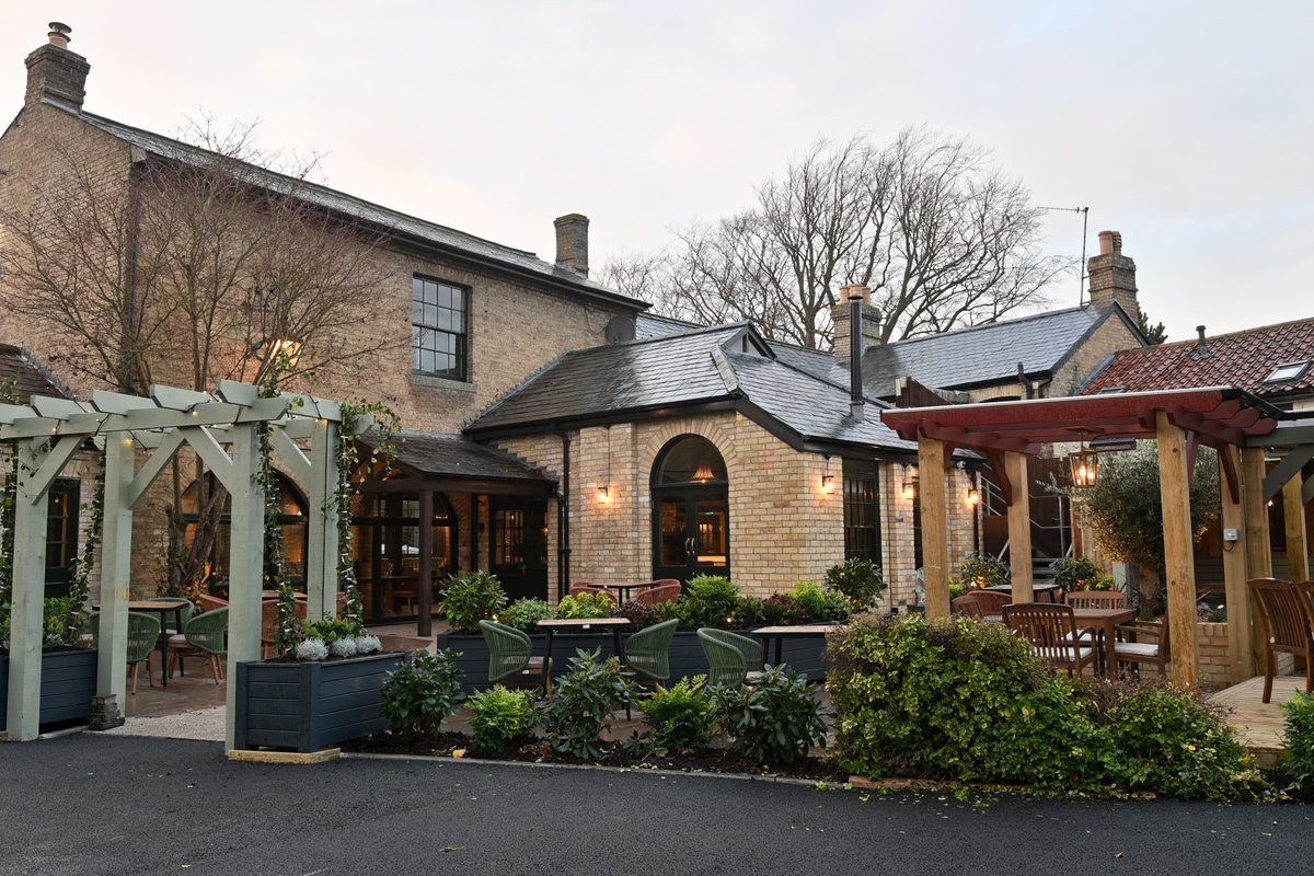 Run a Pub with Greene King tweet media