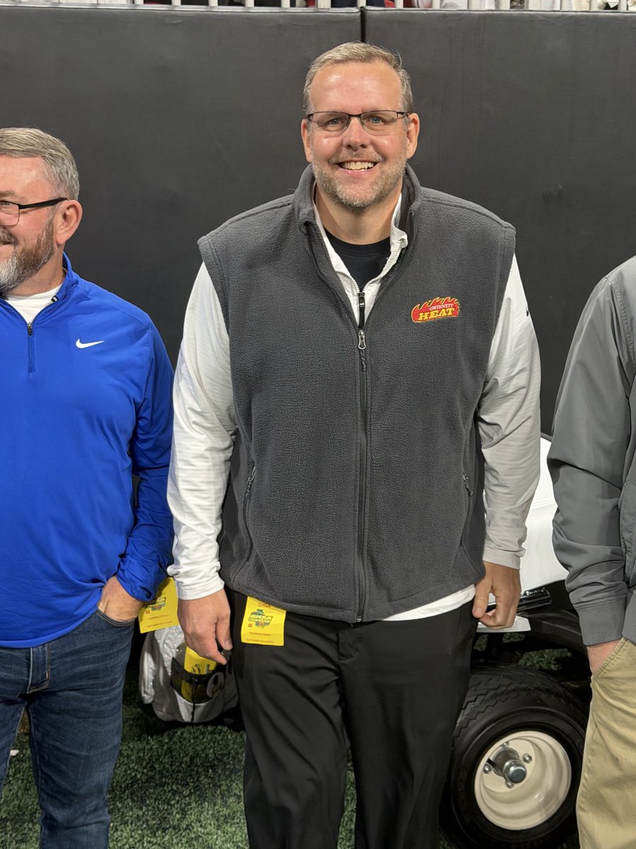 CVCollier_AD's tweet image. Congratulations to GCPS Athletics very own, Len Boudreaux (Gwinnett Heat Adapted Sports Head Coach🏐🏀🏈) on being recognized last night at the GHSA Football Championships. He was named Adapted Sports Coach of the Year by @AdaptedSports and @OfficialGHSA. #GOHEAT @blockuga78