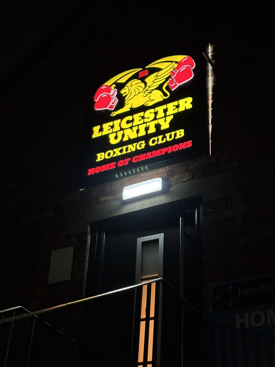 Rupert_Matthews's tweet image. I was most impressed by my visit to @UnityBoxing in the #HomeFarm area of #Leicester yesterday. An astonishing number of national &amp;amp; Commonwealth champions plus some impressive local community work. With thanks to @neetusquire1