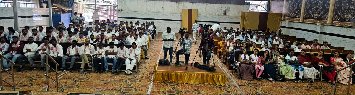 JSPTelangana's tweet photo. తెలంగాణ జనసేన పార్టీ విస్తృతస్థాయి సమావేశం.

ఈ సమావేశంలో గ్రామ స్థాయిలో పార్టీ బలాన్ని ప్రతిబింబించి సర్పంచ్‌లుగా, వార్డు మెంబర్‌లుగా గెలిచిన సభ్యులు, అలాగే పోటీ చేసిన జనసేన కార్యకర్తలు సక్రియంగా పాల్గొన్నారు.

#JSPTelangana #Telangana #TelanganaPanchayatElections https://t.co/hVhYS4EqsT