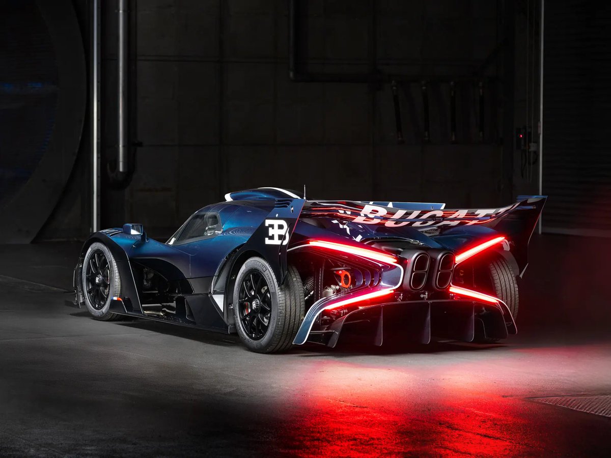 kotecinho's tweet photo. 2024 Bugatti Bolide
