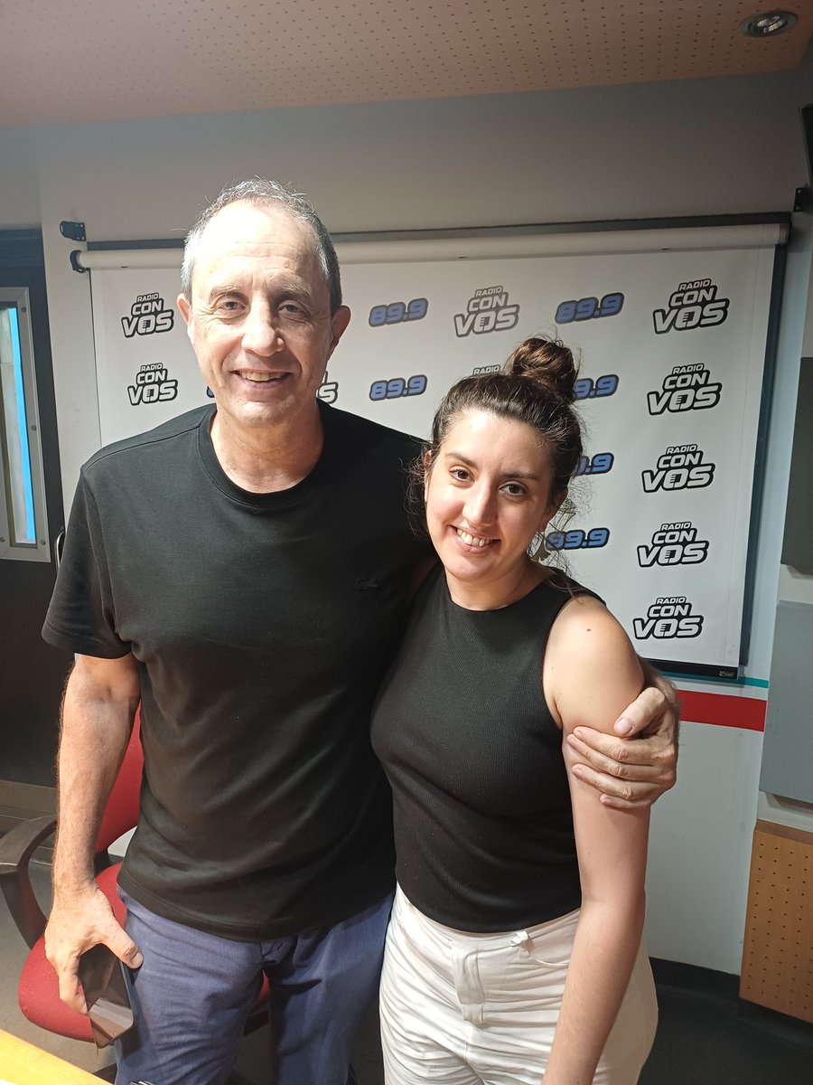 ddeurieta's tweet photo. Hoy fue mi último día en #YAQPA.

GRACIAS @ertenembaum por salvarme 🙂.

La pasé súper. 
Aprendí mucho.
Y me divertí más.

Ojalá nos volvamos a cruzar, Ernestonchi. https://t.co/FxLTOcQvtW