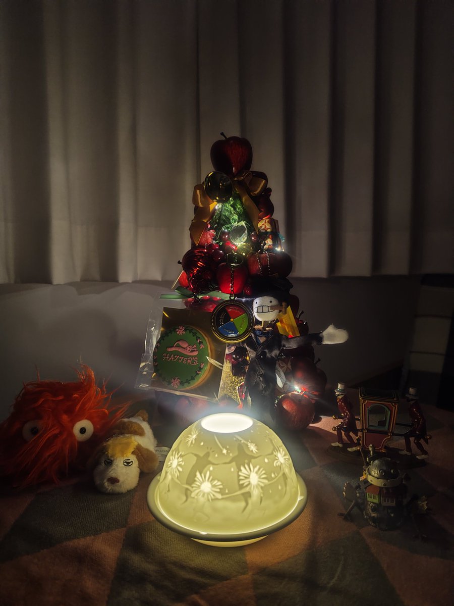 星の子キャンドルに本当のキャンドル入れてみた✨ 左がロウソク、右が