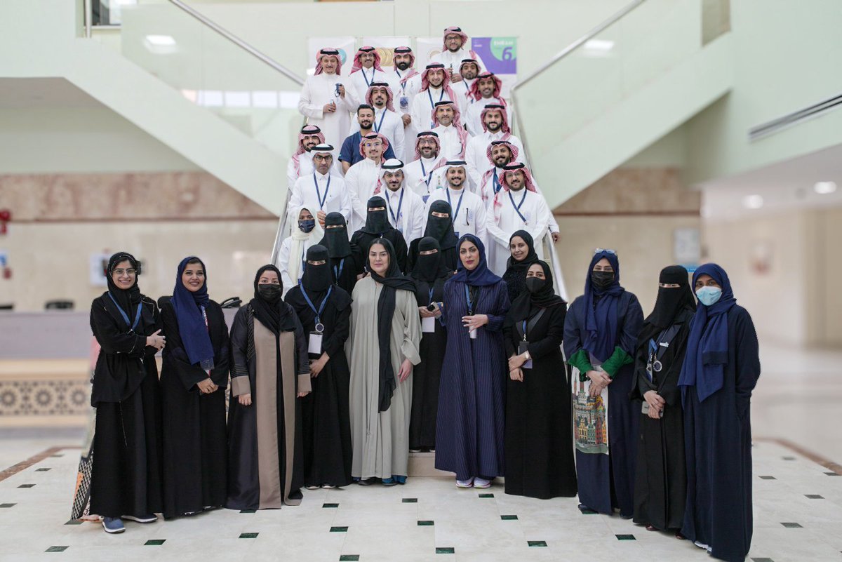 Nd3lli's tweet photo. بتوجيه من شركة الصحة القابضة، تشرفنا بتمثيل تجمع الباحة الصحي من خلال إدارة المعرفة في اللقاء الأول لقيادات إدارة المعرفة بتجمع مكة المكرمة الصحي، لقاء ثري أكد دور المعرفة في دعم القرار وتعزيز التكامل وصناعة أثر مستدام، تجربة جميلة شكرًا لكل القائمين عليها والمشاركين فيها.✨ https://t.co/S2u8YF0S6K
