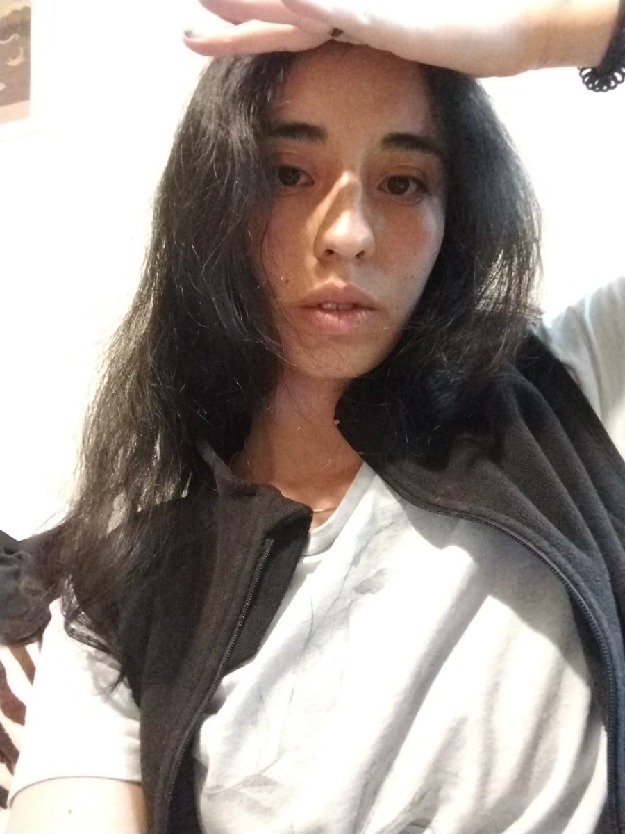 Volví, menos deprimido que ante y con muchas cosas pendientes pero diría que con "energía positiva" (es ansiedad, pero vamos a ponerle otro nombre).