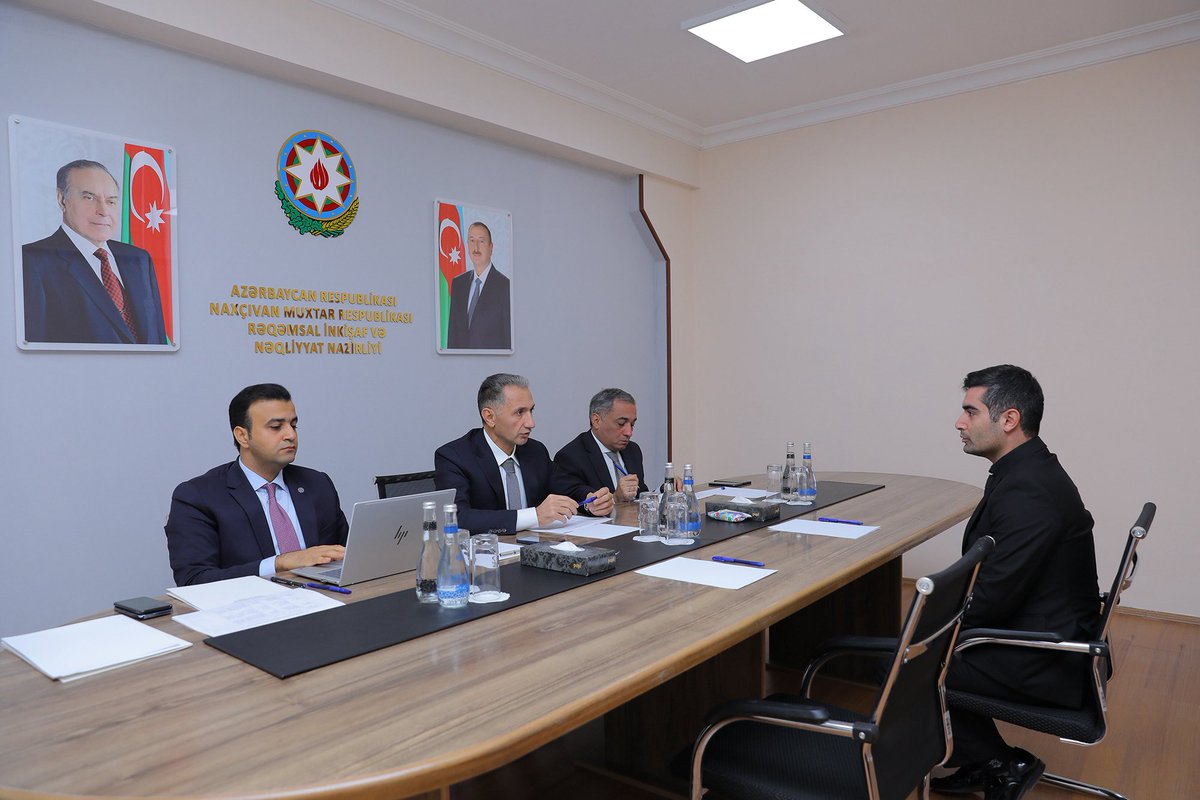 MDDTAzerbaijan's tweet photo. #Rəqəmsal inkişaf və #nəqliyyat naziri Rəşad Nəbiyev (@RashadNNabiyev) 18 dekabr tarixində Naxçıvanda #Babək, #Culfa, #Kəngərli, #Ordubad, #Sədərək, #Şahbuz, #Şərur rayonlarının və #Naxçıvan şəhərinin sakinlərini qəbul edib.
Vətəndaşların nəqliyyat, #telekommunikasiya və #poçt xidmətləri ilə bağlı müraciətlərinə baxılıb. Göstərilən məsələlərin bir hissəsi yerində öz müsbət həllini tapıb. Digər qisminin araşdırılması ilə bağlı Nazirliyin müvafiq qurumlarına tapşırıqlar verilib.
#RİNN #VətəndaşQəbulu