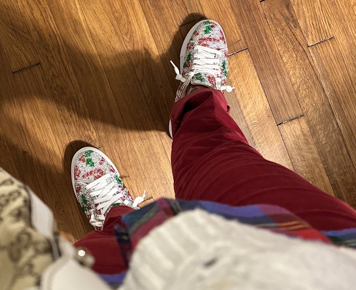 JML's Shoes tweet media