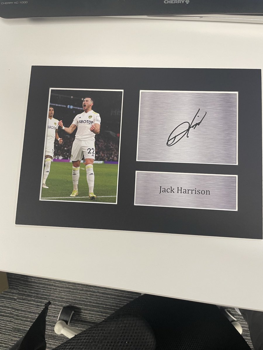 My Secret Santa gift. I have a feeling I got the Everton fan in the team… #lufc