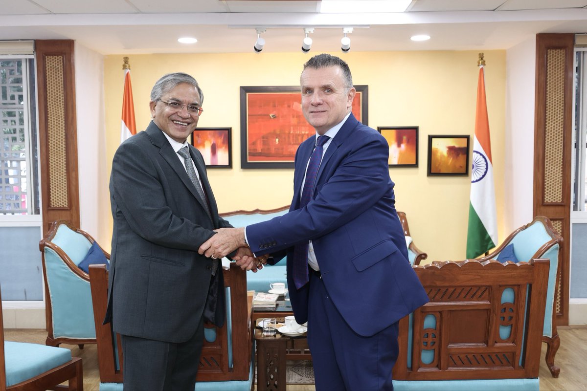 ECISVEEP's tweet photo. Chief Election Commissioner of India and Chairperson International IDEA Shri Gyanesh Kumar met H.E Jan Thesleff, Ambassador of Sweden to India today. https://t.co/E4vJKVXFQN