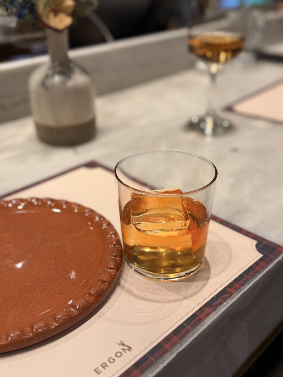 korina_p's tweet image. After work essentials #oldfashioned ✨🥂