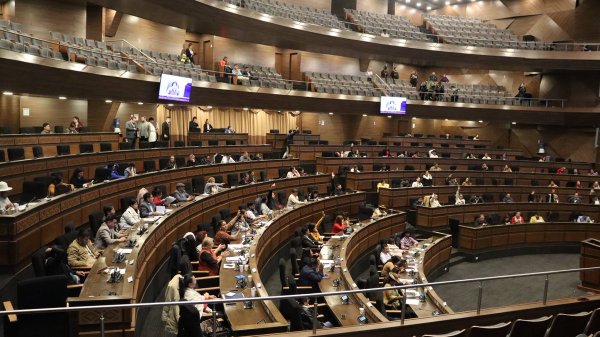 𝐃𝐢𝐩𝐮𝐭𝐚𝐝𝐨𝐬 𝐚𝐧𝐮𝐧𝐜𝐢𝐚𝐧 𝐜𝐚𝐦𝐩𝐚𝐧̃𝐚 𝐩𝐚𝐫𝐚 𝐚𝐩𝐨𝐲𝐚𝐫 𝐚 𝐟𝐚𝐦𝐢𝐥𝐢𝐚𝐬 𝐝𝐚𝐦𝐧𝐢𝐟𝐢𝐜𝐚𝐝𝐚𝐬 𝐝𝐞 𝐒𝐚𝐧𝐭𝐚 𝐂𝐫𝐮𝐳

Lee la nota completa  shorturl.at/V7AP9
#Legislatura2025_2026
#CámaradeDiputados
#SantaCruz