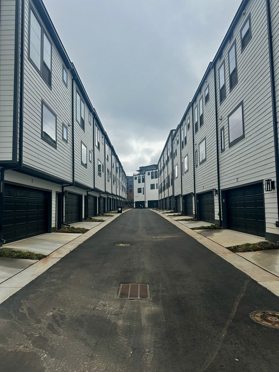 Tesho13's tweet image. When designing a building, it makes sense to spend more money on the front than the back

But what’s the main entrance of these homes?

The design makes you think it’s the front door, but in reality, it’s the garage

I’d love to see similar projects put effort towards a well…