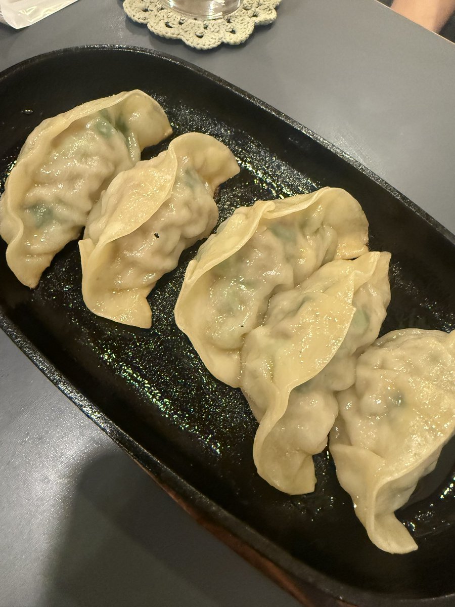 かひろ tweet media