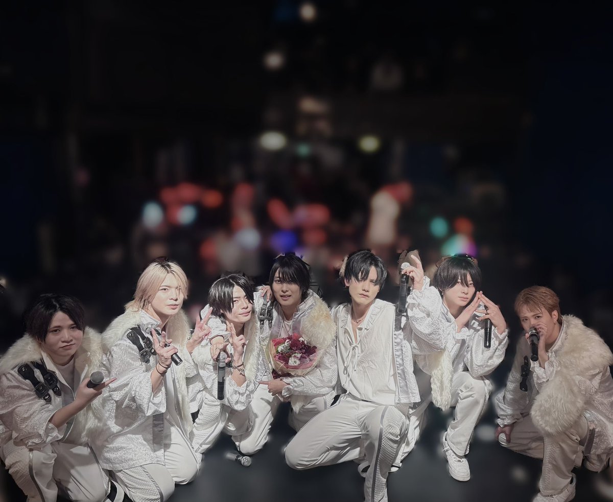 illegal_pop's tweet photo. 本日は【 NiTiATiON  特別版 -朱世卒業ライブ- 】にお越しくださりありがとうございました！🧸🍎

朱世が考えたセトリ皆様いかがだったでしょうか？⸜❤️⸝

朱世を約4年間イリーガルポップとして走り続けさせてくれたのも皆様のおかげです。

これからもイリーガルポップは前進し続けていきますので、変わらぬご声援をよろしくお願いいたします‼️