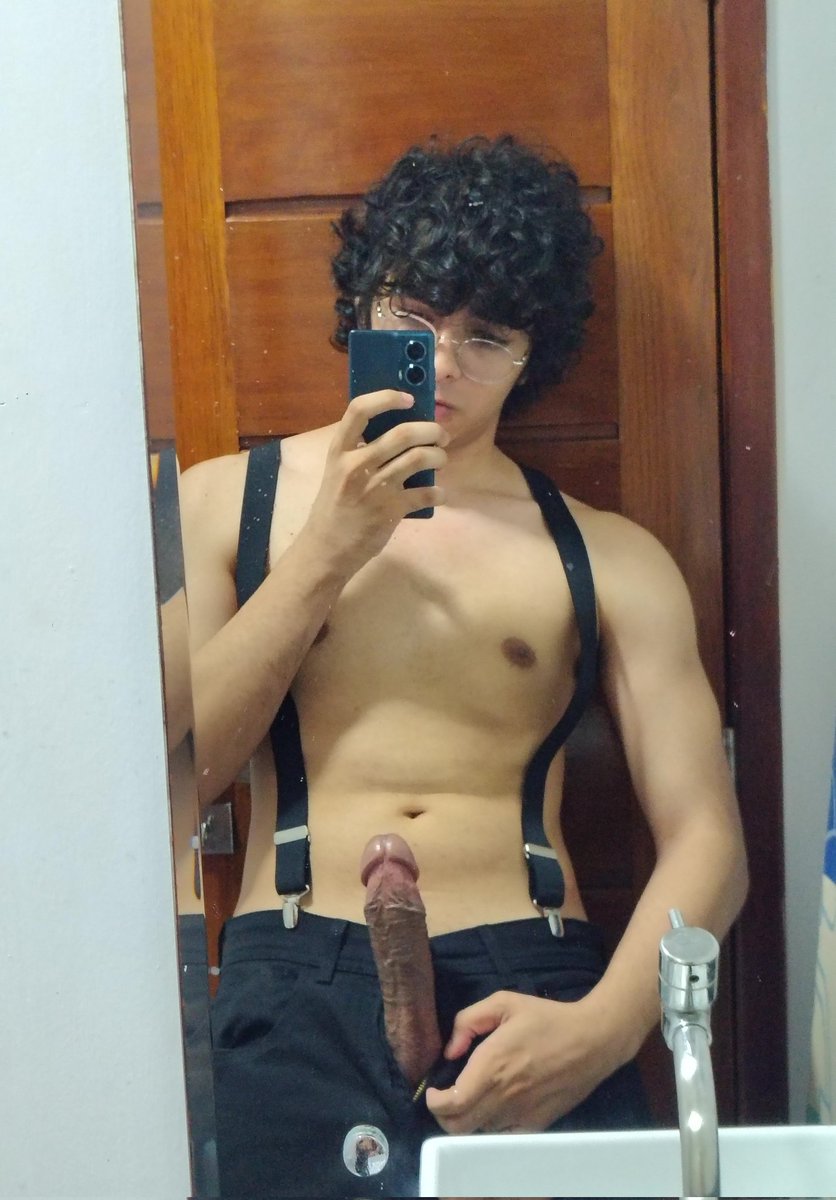 Rez_pingo's tweet photo. Gosta de nerdzinho de suspensório? 🥺 https://t.co/AzgKAqitNe