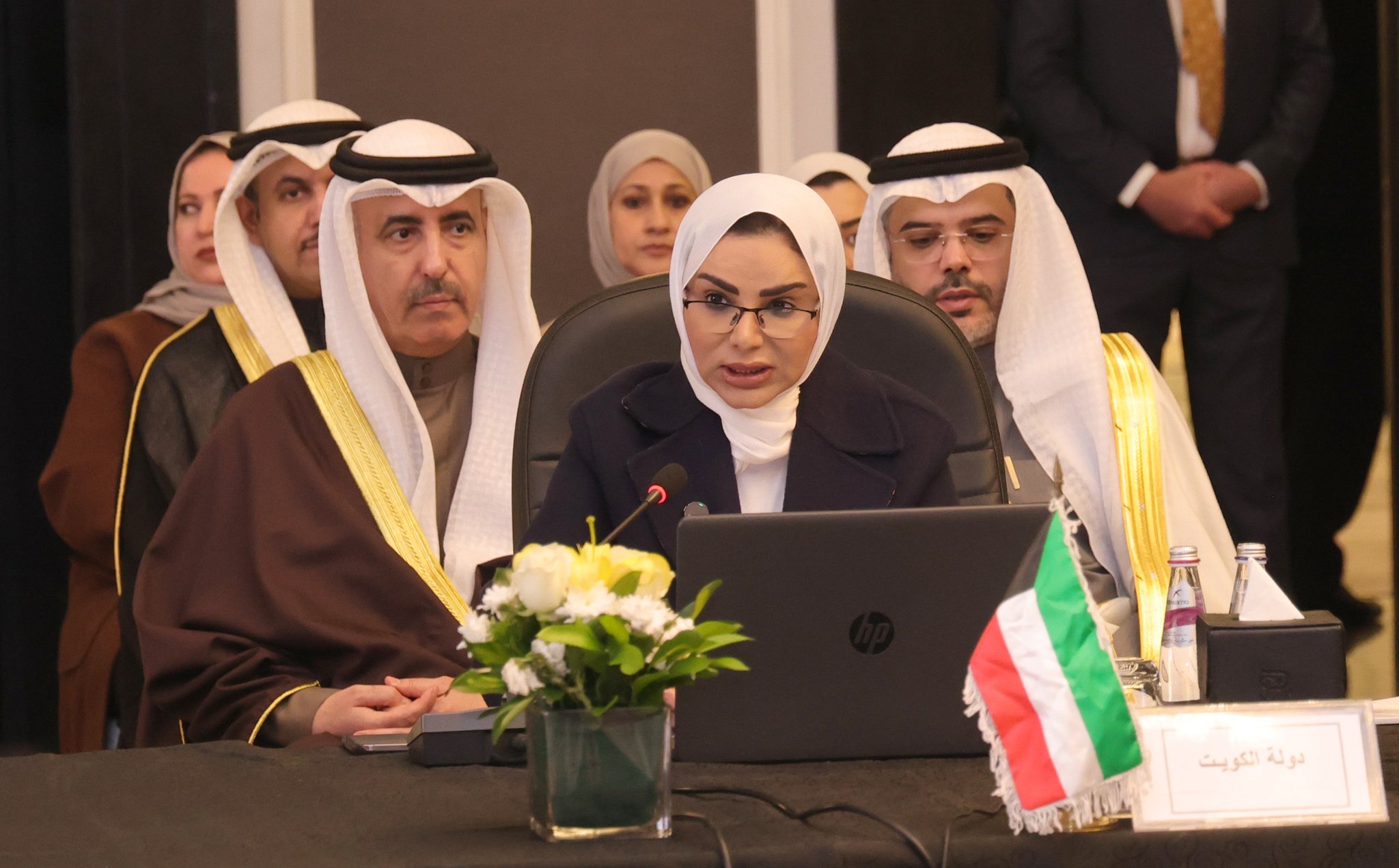 وزير «الشؤون الاجتماعية» د. أمثال الحويلة: دولة الكويت أولت اهتماما بالغا بتعزيز منظومة الحماية الاجتماعية ودعم الفئات الأكثر احتياجا وترسيخ مبادئ العدالة الاجتماعية والتماسك المجتمعي. في كلمتها خلال أعمال الدورة الـ45 لمجلس وزراء الشؤون الاجتماعية العرب في #الأردن 