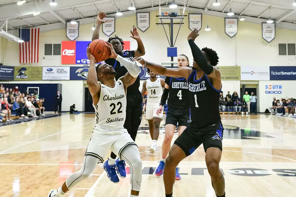 Bigbetsbrand123's tweet photo. 🏀CBB LUNCH MONEY PLAY🏀

Charleston Southern -10.5 -110

LUNCH ON ME IF WE CASH AGAIN❤️

LIKE/RT TO ENTER👇👇👇 https://t.co/mZhgoiVFdC