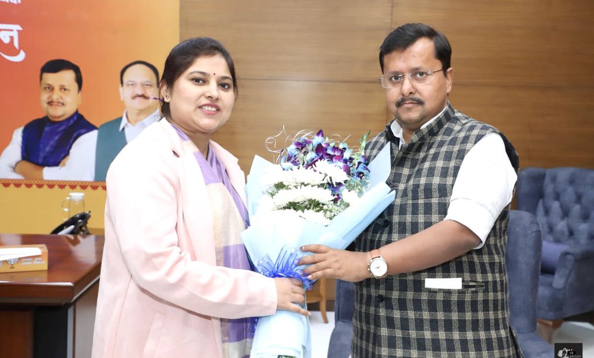 आज भारतीय जनता पार्टी के राष्ट्रीय कार्यकारी अध्यक्ष आदरणीय श्री <a href="/NitinNabin/">Nitin Nabin</a> जी से दिल्ली में मिलकर उन्हें बधाई दी एवं उनका अभिनंदन किया….

इस अवसर पर उन्हें आगामी सफल एवं यशस्वी कार्यकाल के लिए शुभकामनाएँ भी प्रेषित कीं….

#BJP4IND #BJP4UP #BJPWestUP #JPNadda #NarendraModi