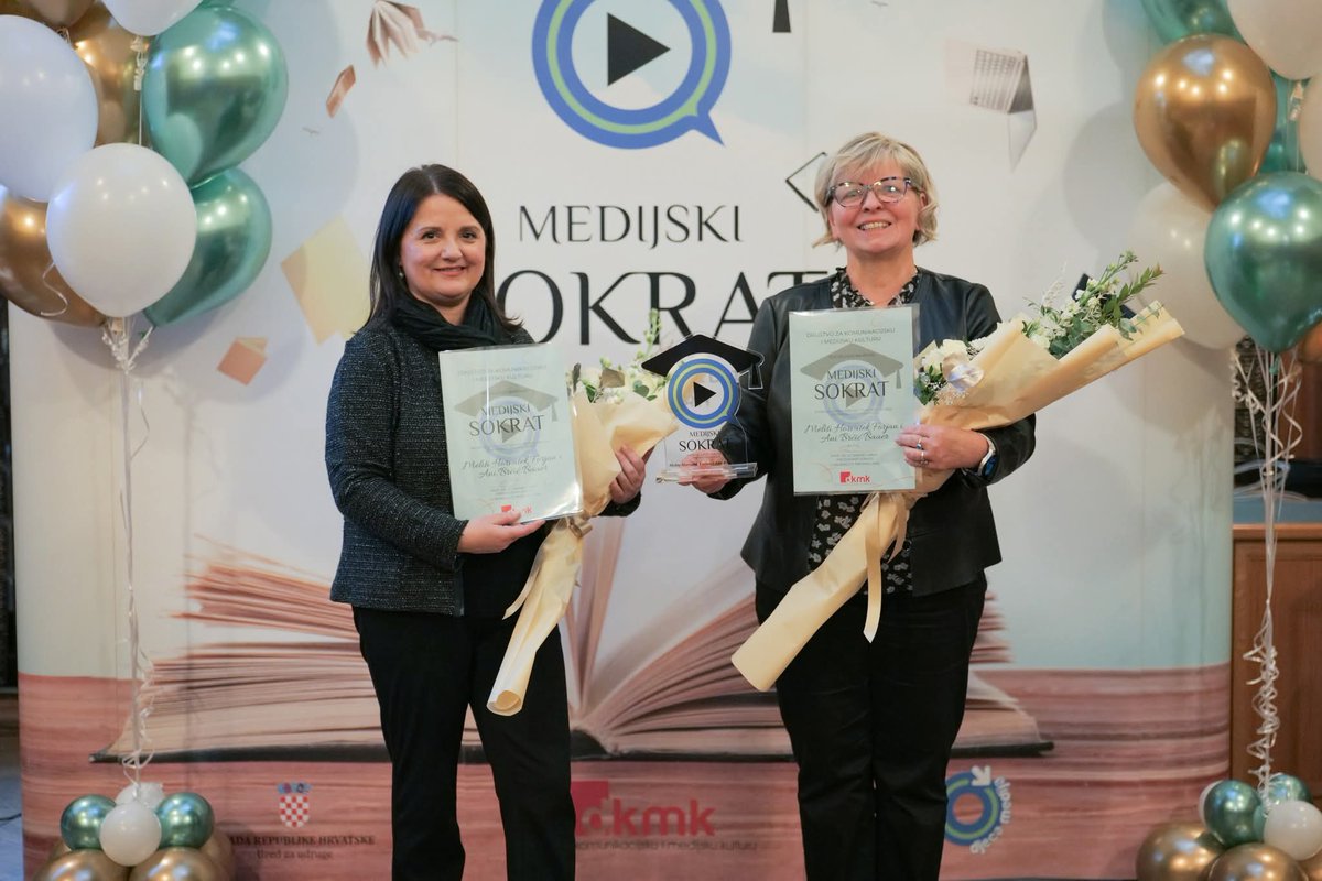 djeca_medija's tweet photo. Proglašeni dobitnici trećeg Medijskog Sokrata! ✨ 

Saznajte tko su dobitnici i tko je sve ušao u uži krug nagrade na našoj internetskoj stranici 👇🏻
https://t.co/8v2qkr0a84 https://t.co/hUyV5N4Ke4