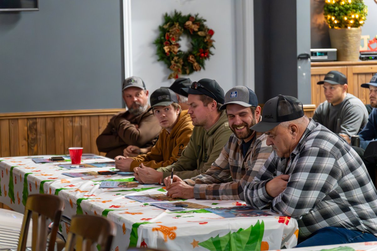 POTATOESNB's tweet photo. Finishing off our last two District Meetings in Florenceville and Grand Falls!
It was great to meet and reconnect with everyone while having some thoughtful discussions about the upcoming farming year.
Thank you to everyone who attended and contributed to the conversation! https://t.co/QlUP6CVuvz