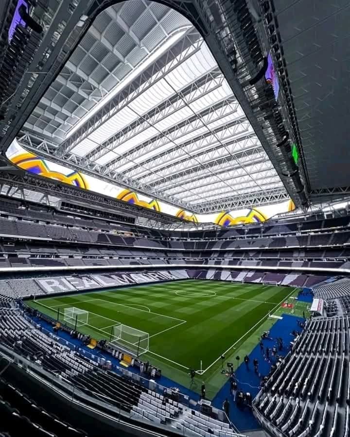 UmSportChannel's tweet photo. Da ɗumi-ɗumi: An zaɓi filin wasa na Santiago Bernabeu a matsayin wanda zai karɓi baƙoncin wasan ƙarshen na gasar cin kofin duniya a 2030✅. https://t.co/m7QVzgmsj6