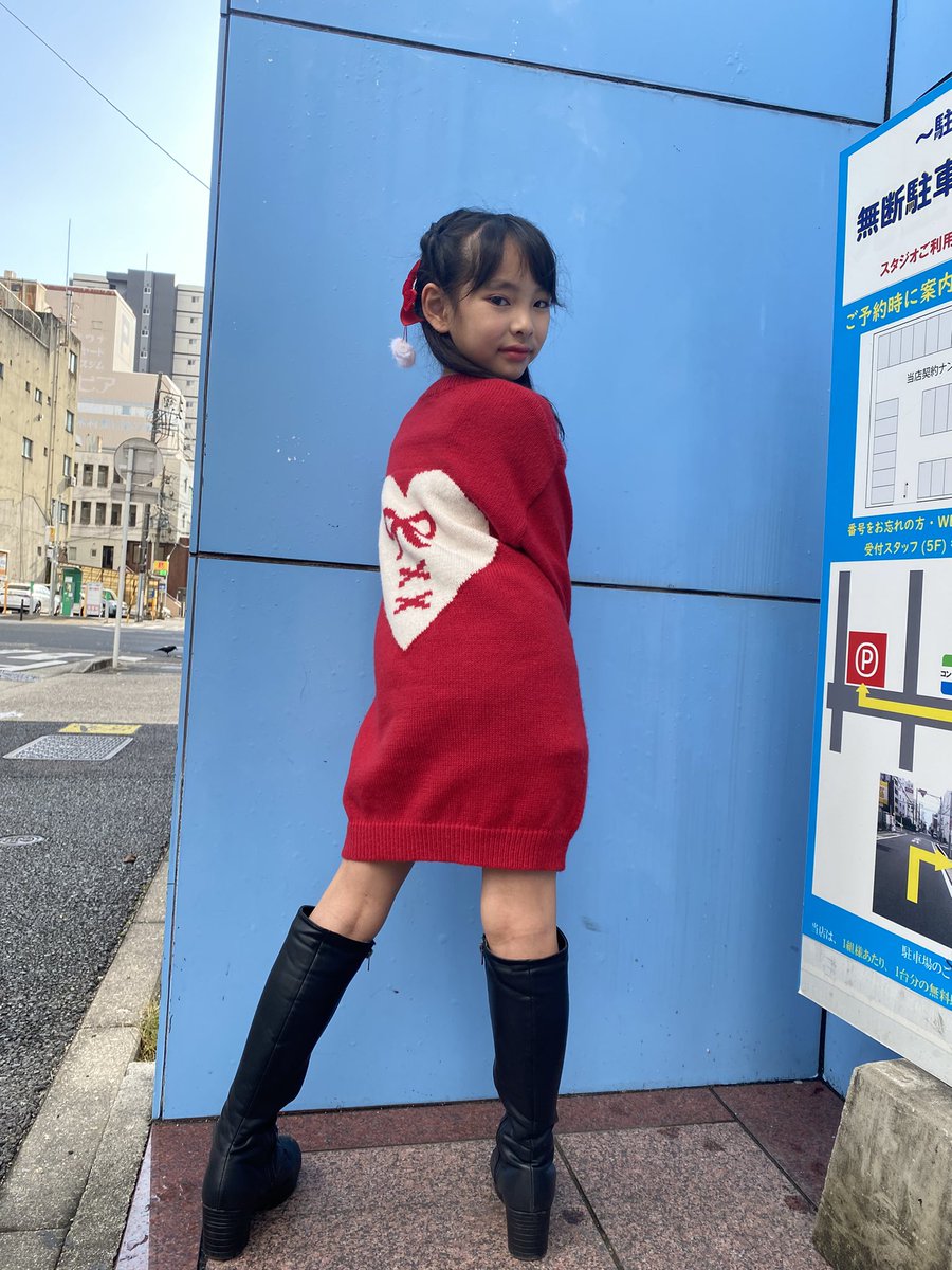 のん 今日はプレゼント交換するクリスマスプレゼント買いに行ったよ🎁 のあ