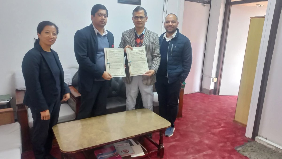 nphlnepal's tweet photo. आज मिति 2082 साल मंसिर 21 गते बि पि कोइराला स्वास्थ्य बिज्ञान प्रतिस्ठान र राश्ट्रीय जनस्वास्थ्य प्रयोगशाला बिच प्रतिश्ठानमा नहुने प्रयोगशाला परिक्षणहरु यस प्रयोगशालामा गर्नकालागी नमुना आदान प्रदान सम्बन्धी सम्झौतामा हस्ताक्षर सम्पन्न भयो। https://t.co/d9RgQEZW2M