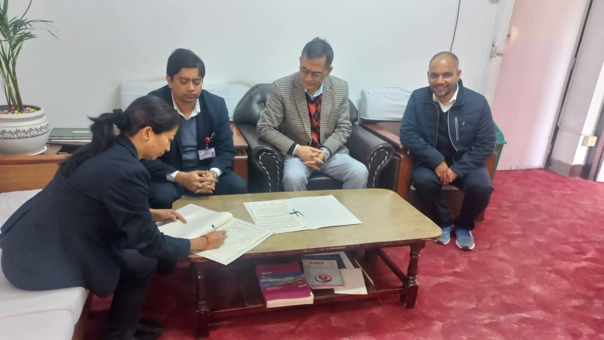 nphlnepal's tweet photo. आज मिति 2082 साल मंसिर 21 गते बि पि कोइराला स्वास्थ्य बिज्ञान प्रतिस्ठान र राश्ट्रीय जनस्वास्थ्य प्रयोगशाला बिच प्रतिश्ठानमा नहुने प्रयोगशाला परिक्षणहरु यस प्रयोगशालामा गर्नकालागी नमुना आदान प्रदान सम्बन्धी सम्झौतामा हस्ताक्षर सम्पन्न भयो। https://t.co/d9RgQEZW2M