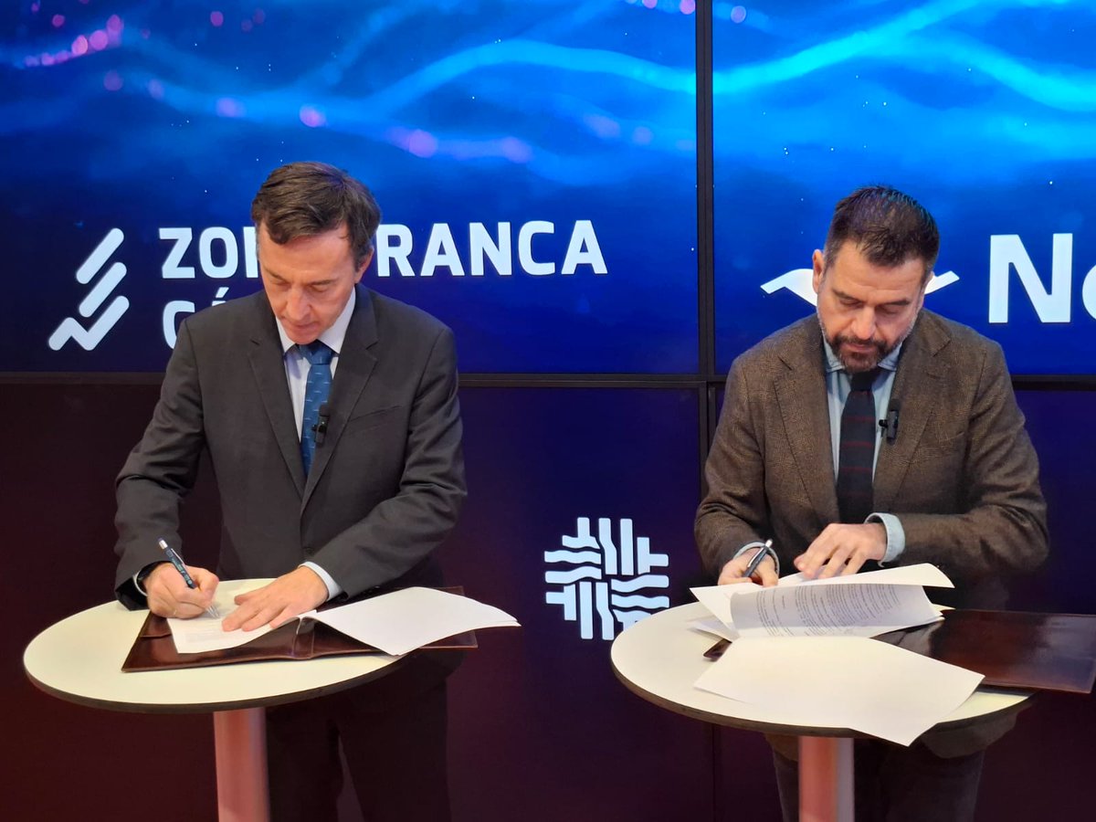 ZFCadiz's tweet photo. Navantia Seaenergies (@NSeanergies) creará un espacio de #innovación en nuestro nuevo edificio #ZonaBase @IncubazulCadiz.
El delegado @Fran_Gonzalez_P y el presidente Ricardo Domínguez han firmado hoy un protocolo de #colaboración.
+ info👇
https://t.co/itL2iilbh8
#EconomíaAzul https://t.co/lYO83Cmp4Z