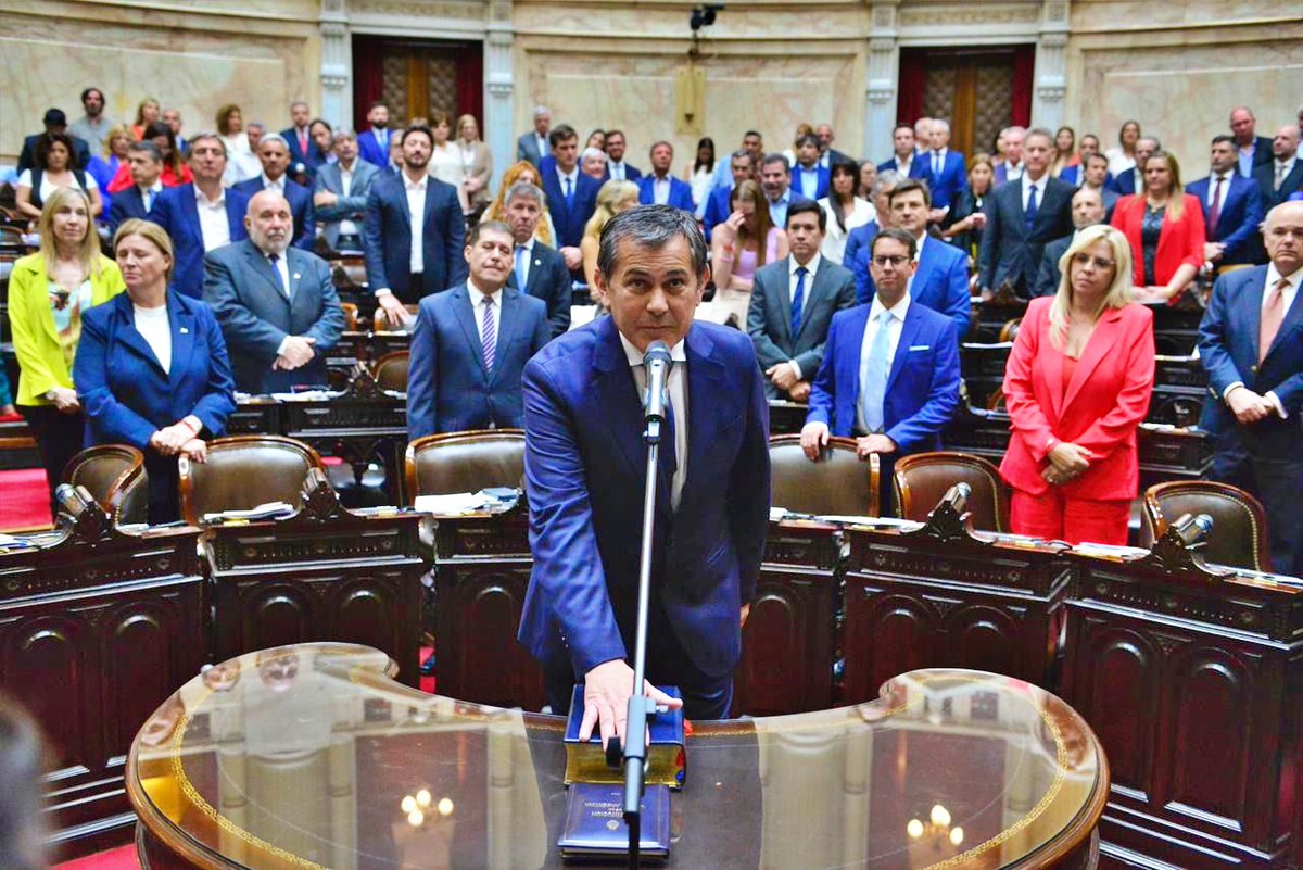 AtilioBasualdo's tweet photo. Juré en @DiputadosAR y dimos media sanción al #Presupuesto2026 🇦🇷
Garantizamos las herramientas para que @JMilei consolide el plan económico y termine con la decadencia. El rumbo de la Libertad es innegociable. Ahora, al Senado.
#AtilioBasualdo #Formosa
#LaLibertadAvanza #VLLC https://t.co/o8tjETk5tk