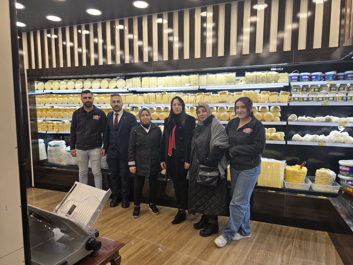 Yerli Malı Haftası münasebeti ile yerli üretim yapan esnaflarımızı gençlik kolları başkanımızın Sn. <a href="/seyitmsen/">Seyit Muhammed Şen</a> ve yönetim kurulu üyeletimiz ile birlikte ziyaret ettik. Yerli üretimi desteklemek, geleceğimize sahip çıkmaktır.