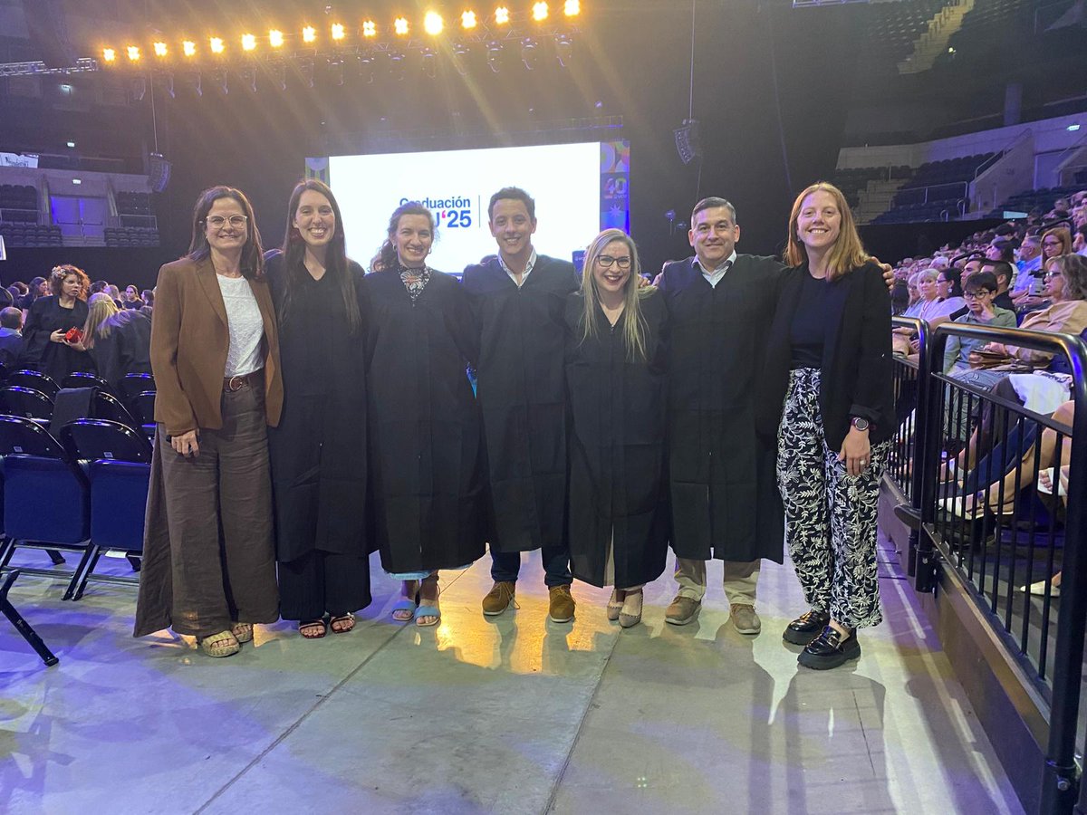 CSociales_UCU's tweet image. Nuestros estudiantes de grado de las Lic. en Ciencia Política, Trabajo Social y Sociología , así como de las Maestrías en Administración Pública y Políticas Públicas de @UCUoficial participaron de la ceremonia de graduación 2026.
¡Felicidades a tod@s!