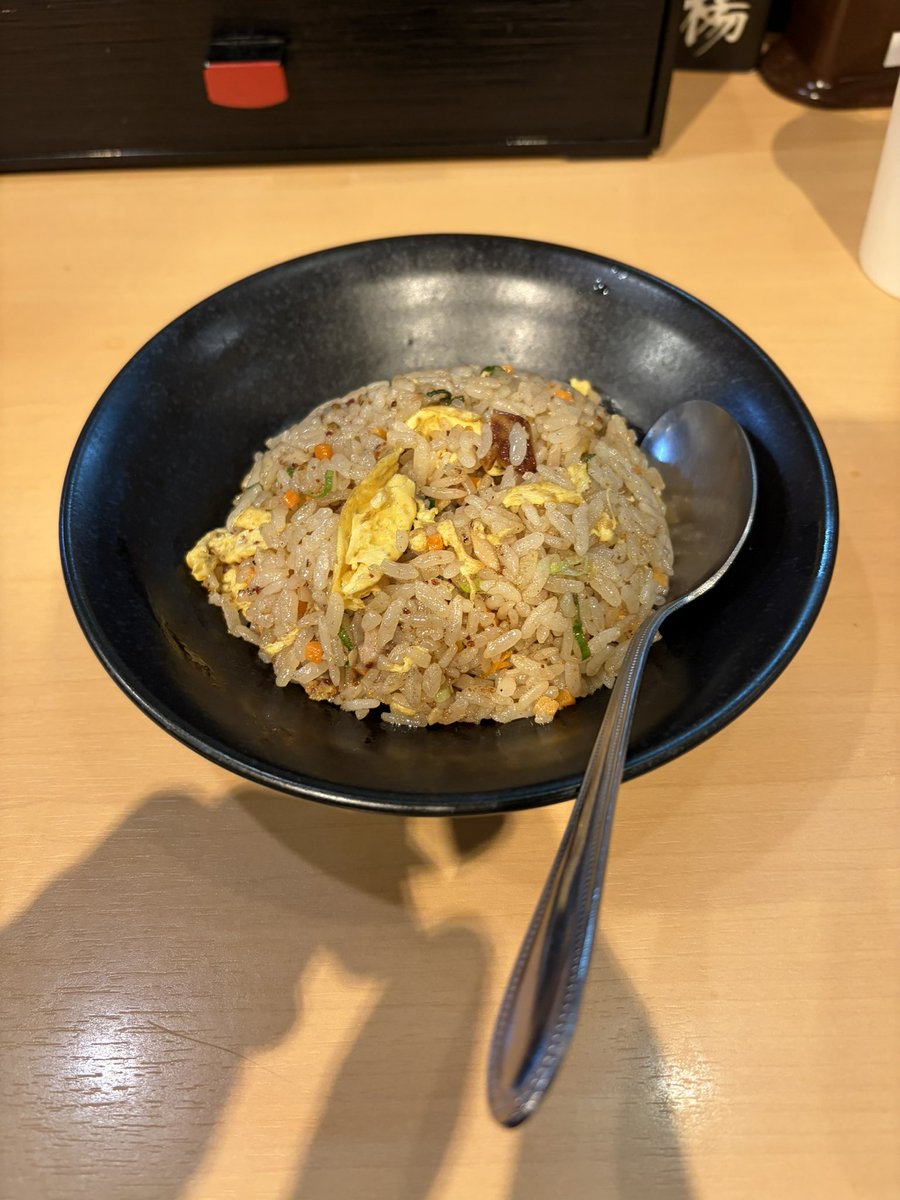 bkfun1234's tweet photo. 今日は久しぶりに梅田の國丸で味噌ラーメンを食べてきました。いろいろ食べて豪華で美味しかったです😊 https://t.co/3OrdwjS761
