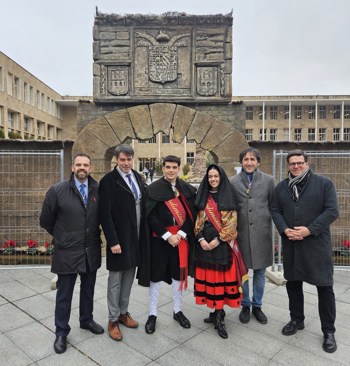 PSOELogrono's tweet image. 🙌🏻Celebramos hoy el día de la Virgen de la Esperanza.

La patrona y alcaldesa mayor de #Logroño.