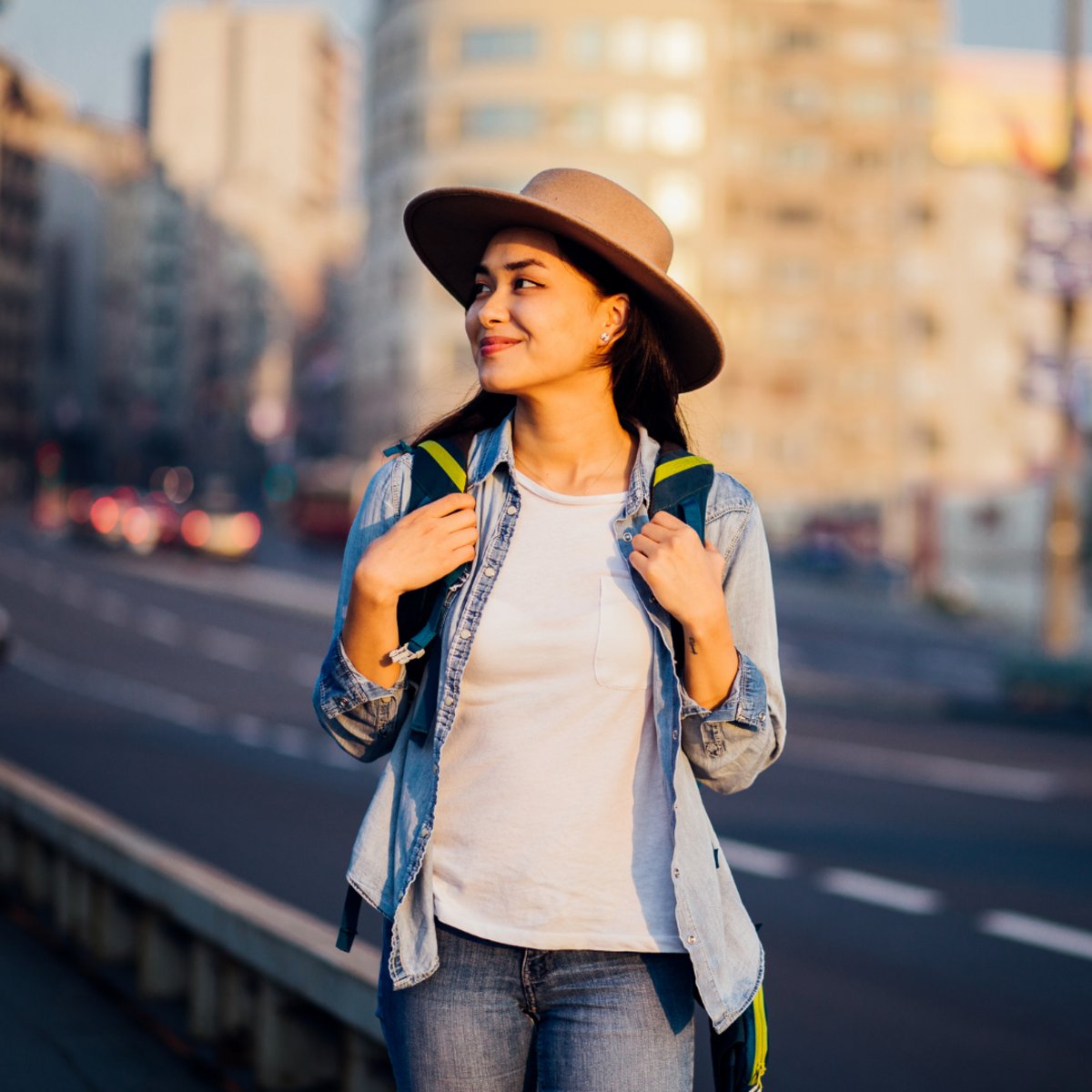 DimondHotel's tweet image. Seeking a change of scenery? Our vibrant city beckons with endless possibilities. Pack your bags, hit the road, and let your Anchorage adventure unfold! #travelinspiration