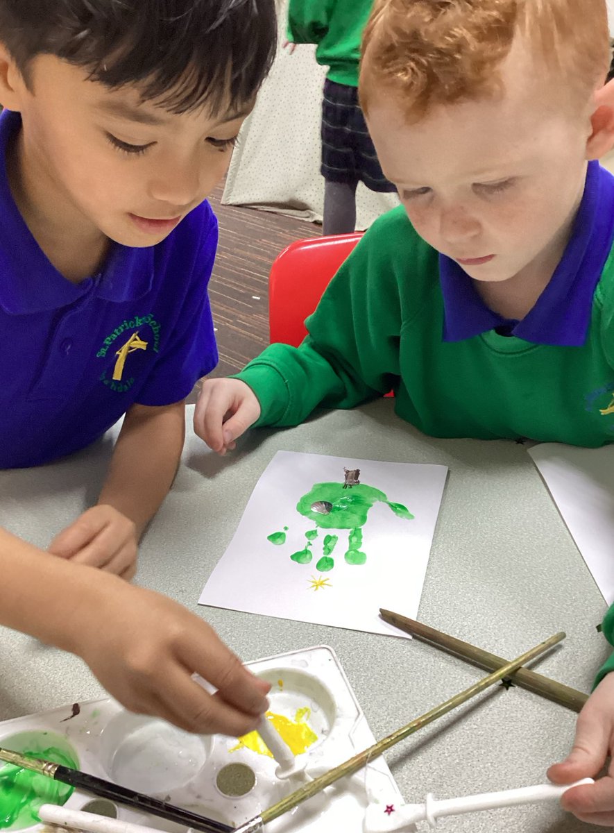 Miss Taylor tweet media