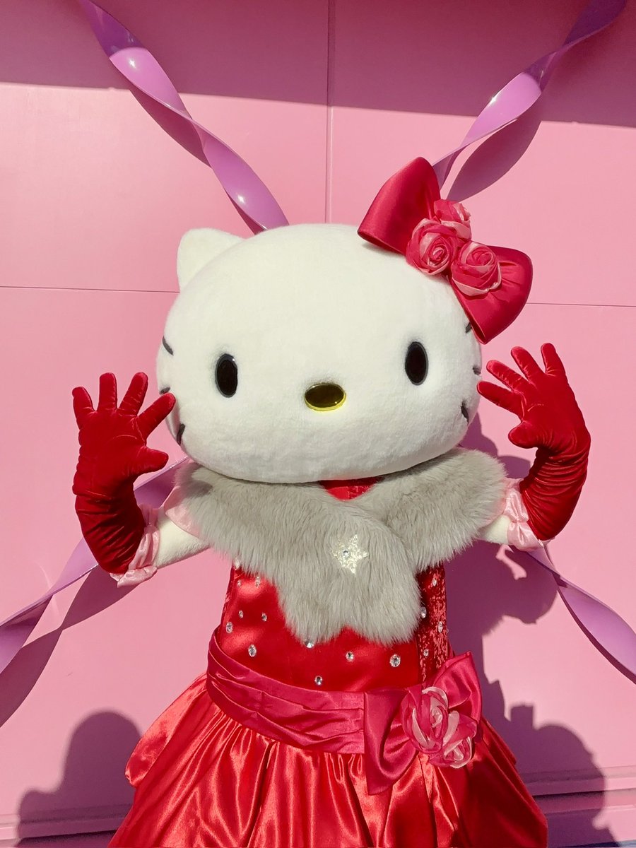 ほんとに赤のドレスが映えてて素敵なかわい子ちゃん❤️‍🔥 #USJファン