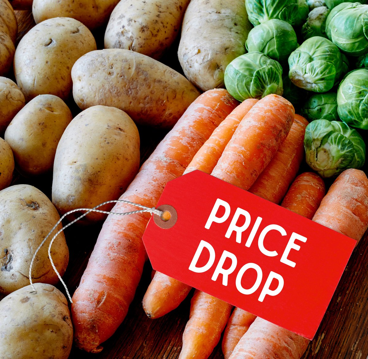 From today, major supermarkets have dropped the price of our favourite Xmas veg. 🥔🥕To make the most of these savings:
✅ Store your veg correctly
✅ Use your freezer for surplus
✅ Turn leftovers into tasty meals
Not sure how to store veg? 
Visit 👉 foodsavvy.org.uk/store