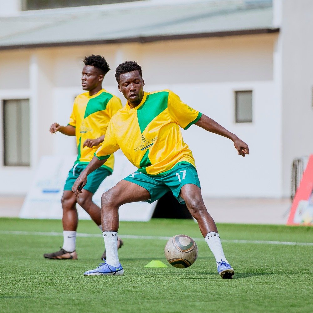 Fredonfocus's tweet photo. Halftime 'Gicumbi 1-0 Marine 

Great strike from the 24 year old DIEU MERCI LULIHOSHI AKSANTE...🎯💥 https://t.co/pbTbQqlCND