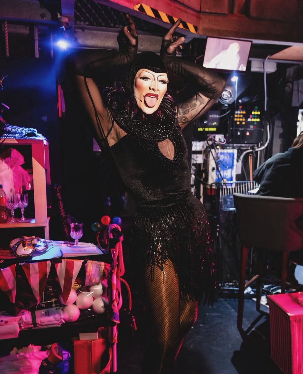 Drag Crave tweet media