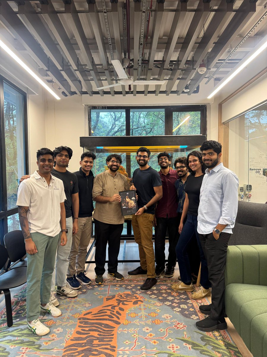 Pleasure hosting <a href="/gautambhatia88/">Gautam Bhatia</a> at <a href="/AltCarbonIndia/">Alt Carbon</a>'s office yesterday. Finally got to meet the man behind <a href="/AlterMagIndia/">Alter Magazine</a>'s first article - a guide on India's historical science fiction storytelling. 

Please do pressure him to do a book salon in Bangalore soon 😋