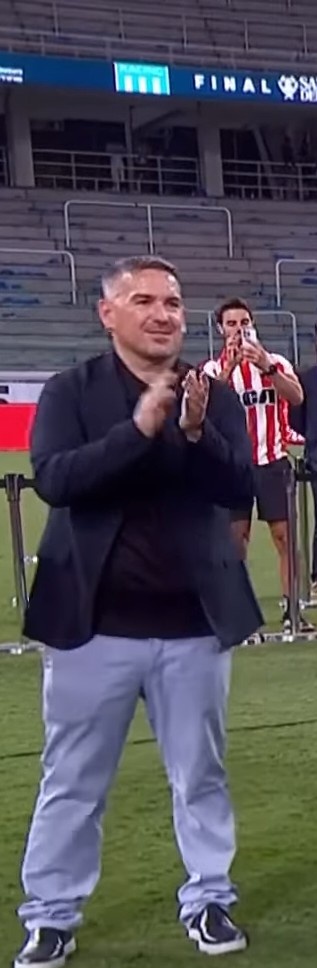 <a href="/maxilevy19/">Maxi Levy</a> <a href="/tapiachiqui/">Chiqui Tapia</a> <a href="/afa/">AFA</a> Lo malo no es perder sino la cara de boludo que te queda