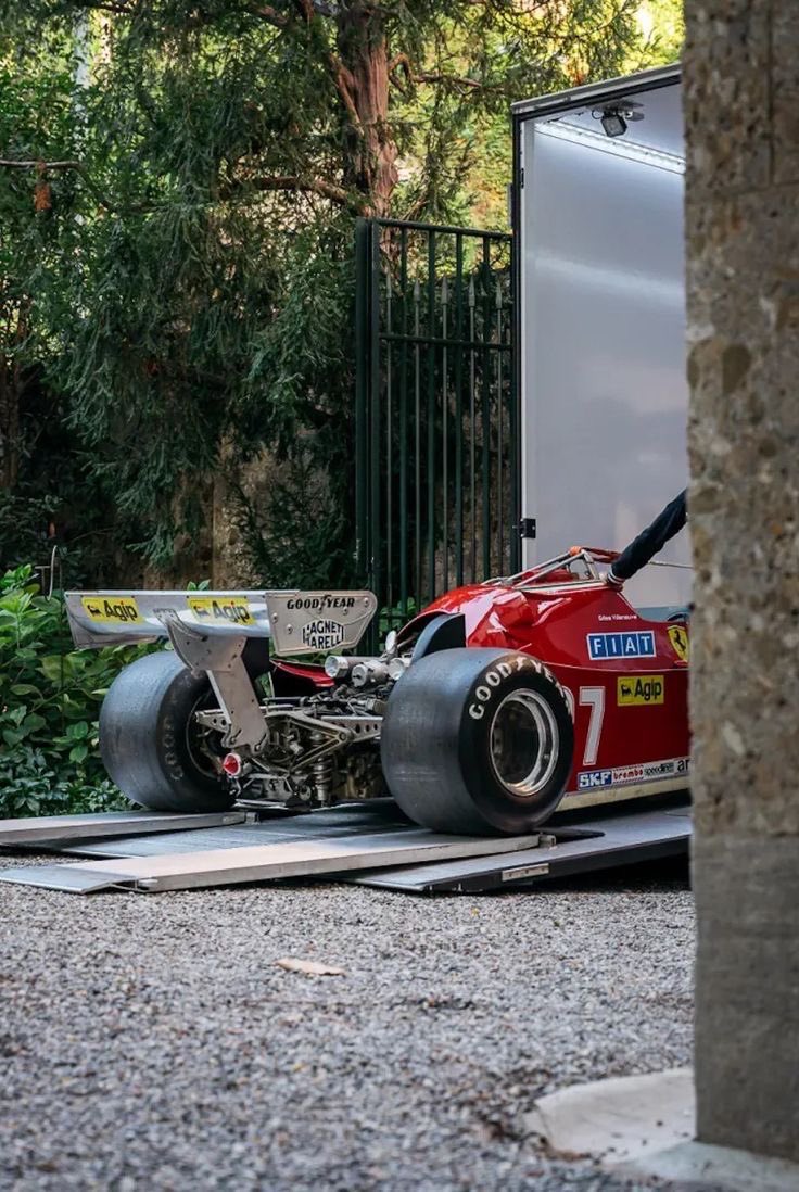 Vivid Cloud Of War tweet media