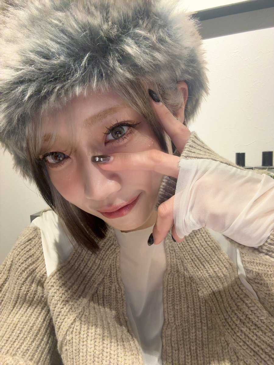 岡ちゃん 親戚写真。大笑い日和。 今度バイクで岡田さんを迎えに行きますね