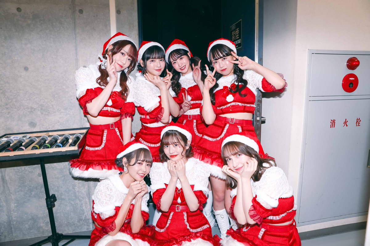 この衣装好きなやつ😘 #月足天音 #仲川瑠夏 #早瀬ノエル #真中まな