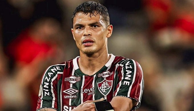 رسميا.. فلومينيسي يعلن فسخ عقد المدافع المخضرم #تياغو_سيلفا 