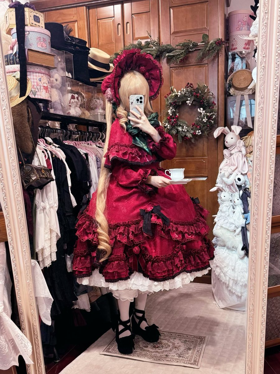 icos_cosplay's tweet photo. #ICOS「ローゼンメイデン」真紅·オリジナル衣装設定
二次創作を行った設定、一枚物がレース生地の洋装です。
モデル着用イメージ図がご覧ください。
注文はコチラ→https://t.co/996LhEhPTO
#ローゼンメイデン
#PureRuby
#しんく
#cosplay
#コスプレ https://t.co/FVUrrFNqth